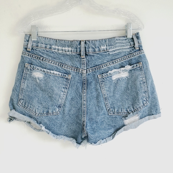 Revice Size 29 Light Wash Distressed Cut Off Denim Light Blue Short Shorts - Picture 6 of 7